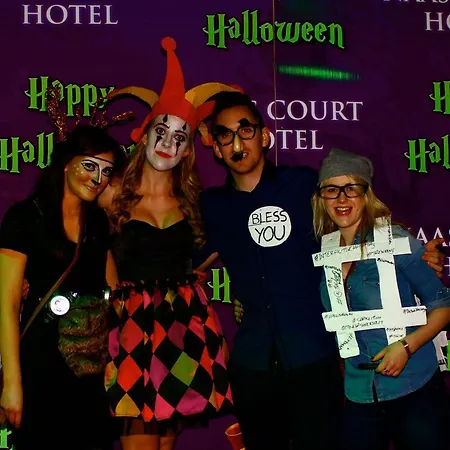 Court Hotel 2*